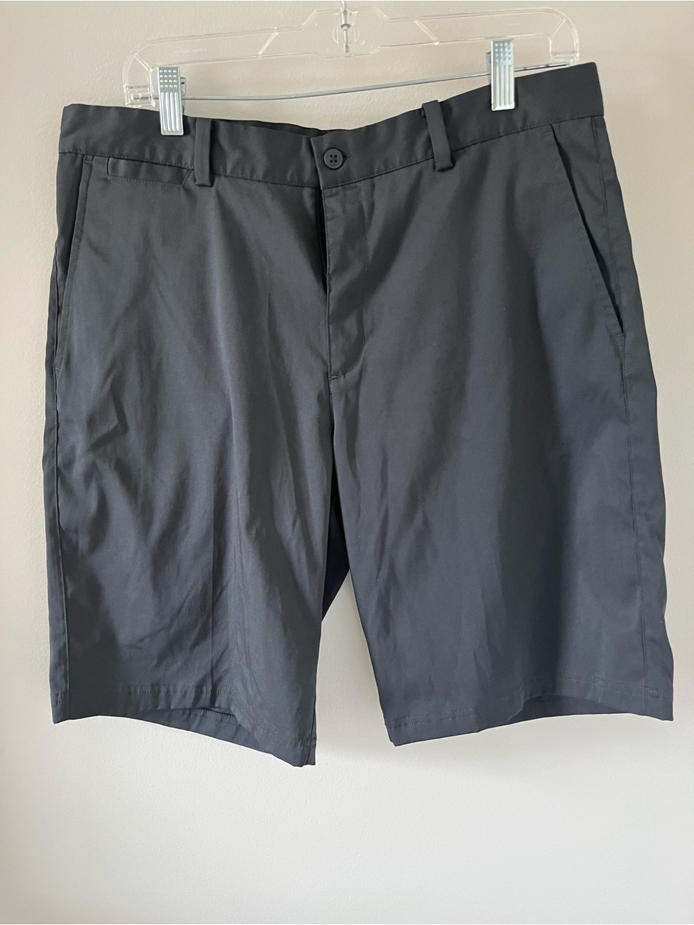 Nike Men's Flat Front Shorts in Black